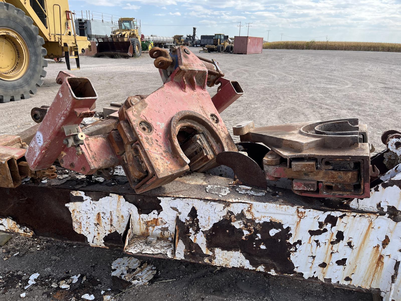 ./imagenes/INVOICE/2019/17897/BRAZO PARA MONTAR TUBERIA IRON ROUGHNECK HT-75 (3).JPG